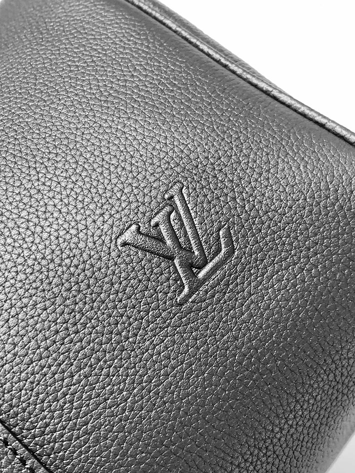 ルイヴィトン販売店舗 メンズバッグ Louis Vuitton キーポル・バンドリエール 35 ノワール M15249 キーポル バンド リエール 35 - 画像 (6)