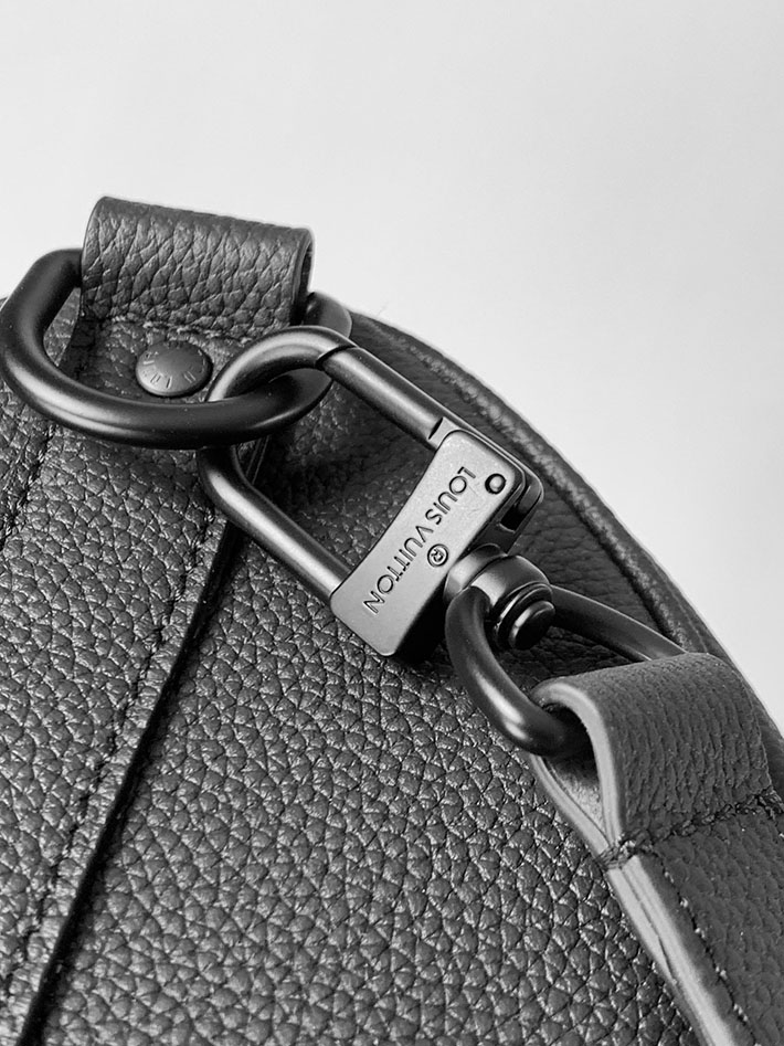 ルイヴィトン販売店舗 メンズバッグ Louis Vuitton キーポル・バンドリエール 35 ノワール M15249 キーポル バンド リエール 35 - 画像 (4)