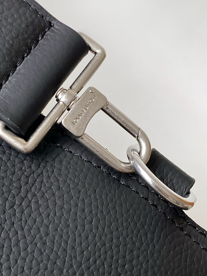ルイヴィトン販売店舗 メンズバッグ Louis Vuitton デルタ・スリングバッグ ブラック M27060 ルイヴィトン スリングバッグ メンズ - 画像 (5)
