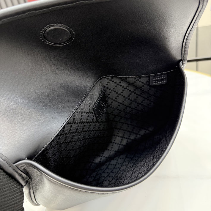 グッチ直営アウトレット店 GUCCI ウェブ トレードマーク スモール ベルトバッグ ブラック 867032 AAGIH 1057 グッチ バッグ メンズ アウトレット - 画像 (7)