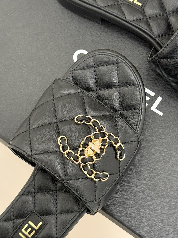 最高級シャネルスーパーコピー CHANEL ココマーク キルティング レザー ミュール サンダル ブラック 2630912 シャネル ミュール サンダル - 画像 (4)
