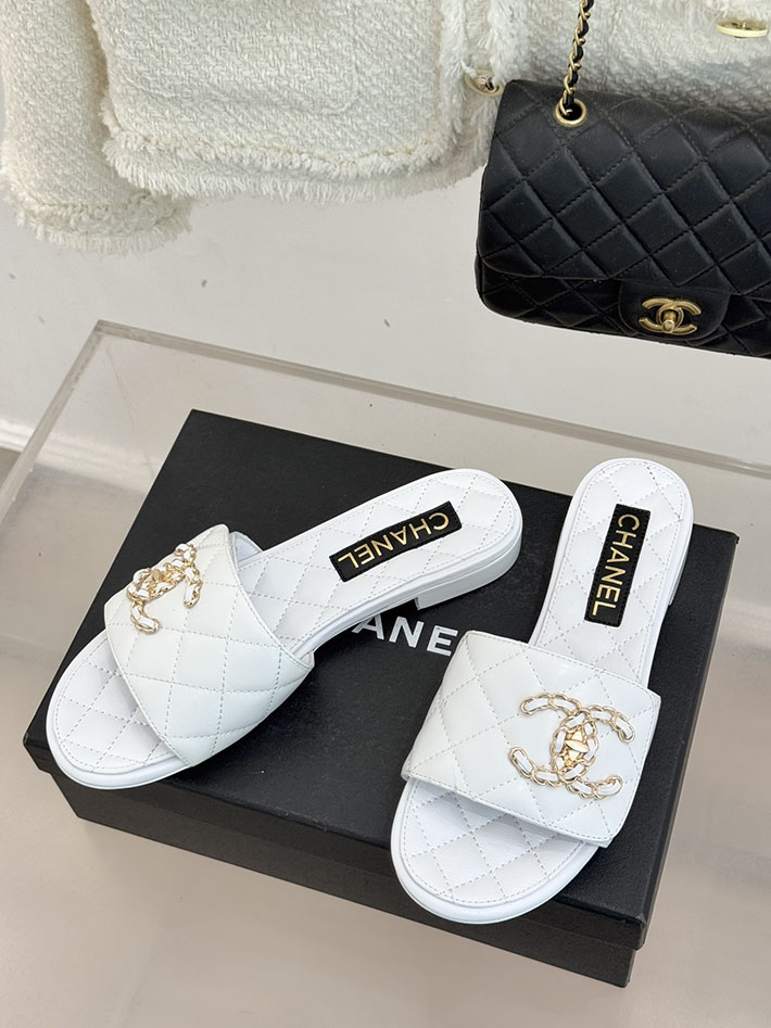 最高級シャネルスーパーコピー CHANEL ココマーク キルティング レザー ミュール サンダル ホワイト 2630914 シャネル サンダル レディース - 画像 (9)