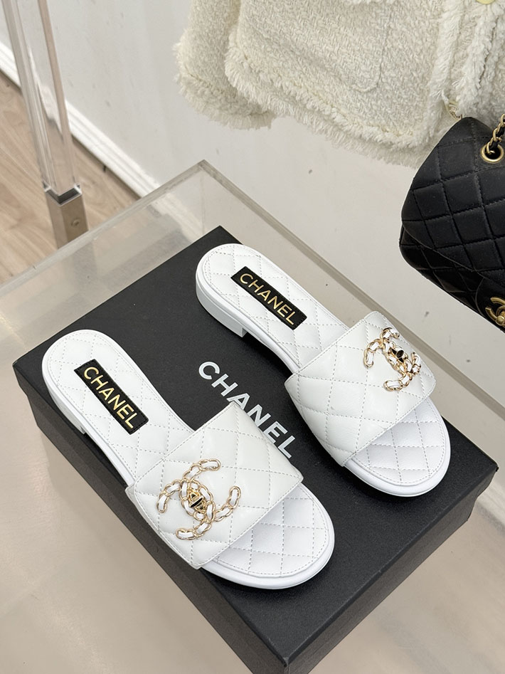 最高級シャネルスーパーコピー CHANEL ココマーク キルティング レザー ミュール サンダル ホワイト 2630914 シャネル サンダル レディース - 画像 (8)