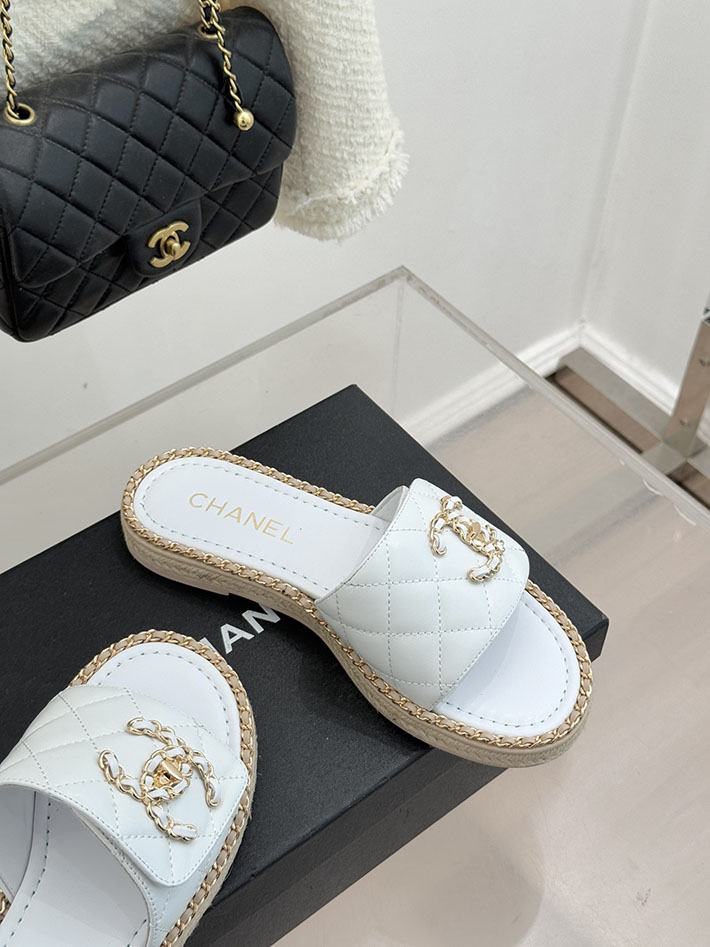 最高級シャネルスーパーコピー CHANEL ココマーク キルティング レザー ミュール サンダル ホワイト 2630916 シャネル サンダル 新作 - 画像 (6)