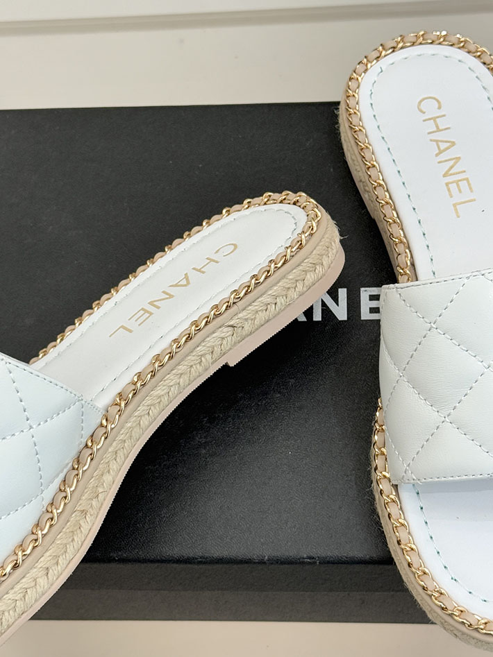 最高級シャネルスーパーコピー CHANEL ココマーク キルティング レザー ミュール サンダル ホワイト 2630916 シャネル サンダル 新作 - 画像 (5)