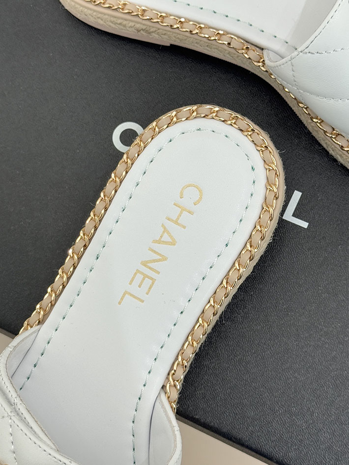 最高級シャネルスーパーコピー CHANEL ココマーク キルティング レザー ミュール サンダル ホワイト 2630916 シャネル サンダル 新作 - 画像 (3)