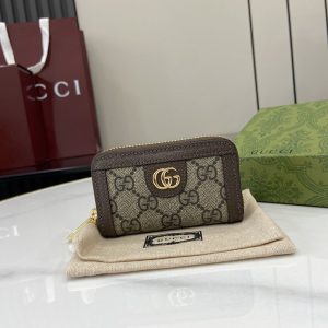 グッチ カードケース 財布代わり