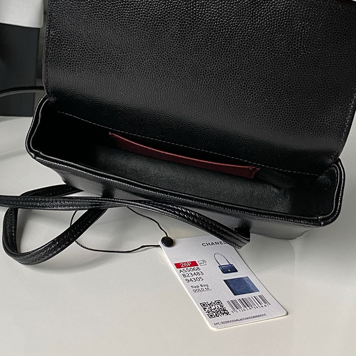 シャネル 新作バッグ 2026 CHANEL ストラップ クラッチ バッグ ダークブルー AP5068-B23204-U2366 シャネル バッグ ミニ - 画像 (4)