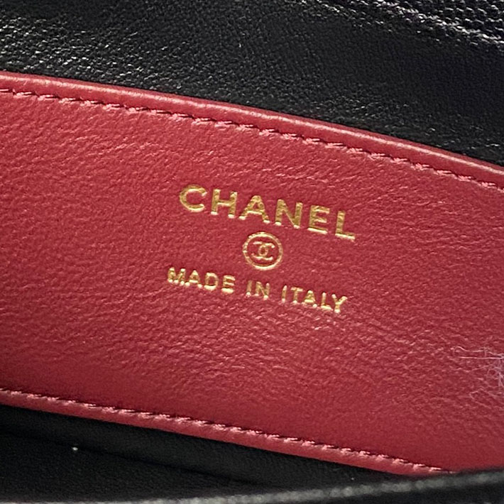 シャネル 新作バッグ 2026 CHANEL ストラップ クラッチ バッグ ダークブルー AP5068-B23204-U2366 シャネル バッグ ミニ - 画像 (3)