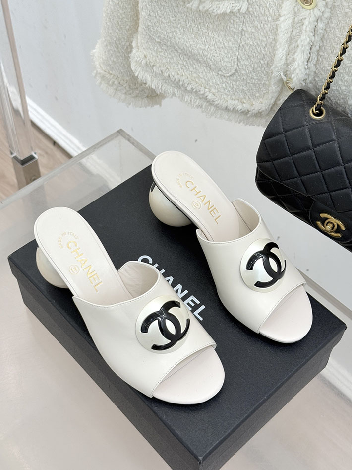 最高級シャネルスーパーコピー CHANEL パールヒールブーツ 2026新作 球体パールヒール パンプス ホワイト 2630936 シャネル サンダル 安い - 画像 (8)