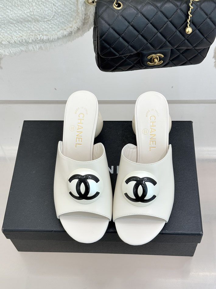 最高級シャネルスーパーコピー CHANEL パールヒールブーツ 2026新作 球体パールヒール パンプス ホワイト 2630936 シャネル サンダル 安い - 画像 (7)