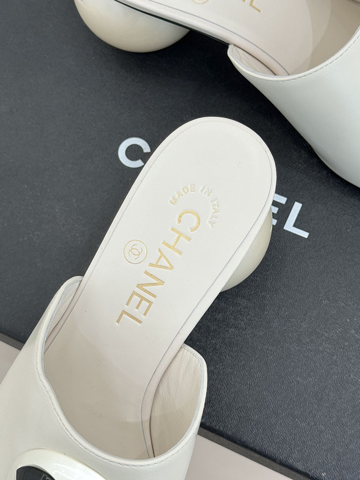 最高級シャネルスーパーコピー CHANEL パールヒールブーツ 2026新作 球体パールヒール パンプス ホワイト 2630936 シャネル サンダル 安い - 画像 (3)