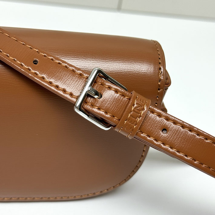 セリーヌ バッグ 人気 ランキング CELINE MINI CROSSBODY BAG ミニ クロスボディバッグ タン 10N673DPV.04LU セリーヌ ミニ バッグ レディース - 画像 (5)