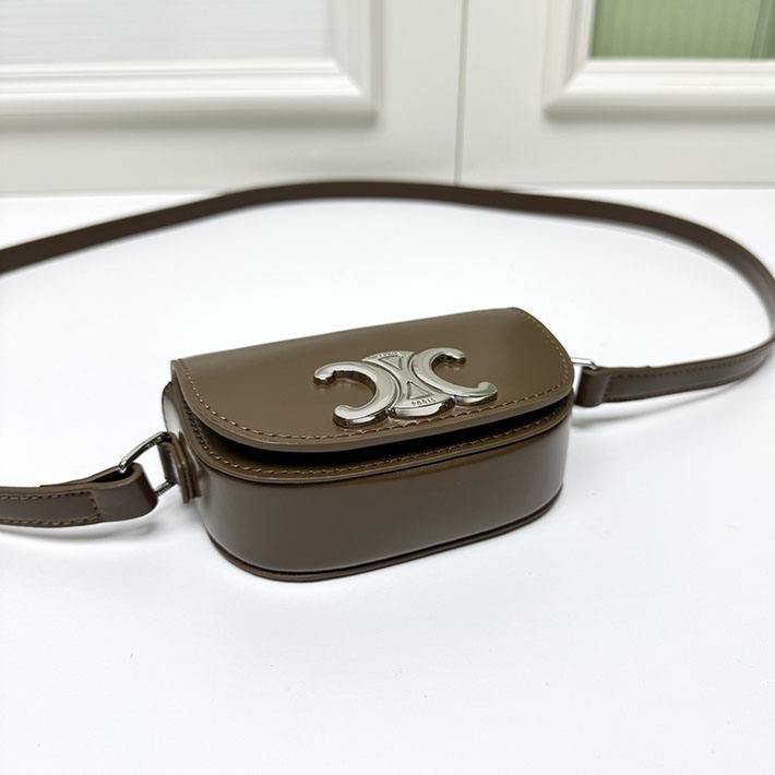 セリーヌ バッグ 人気 ランキング CELINE MINI CROSSBODY BAG ミニ クロスボディバッグ グレイズドブラウン 10N673DPV.19BG セリーヌ ミニ バッグ チェーン - 画像 (5)