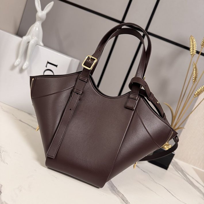 最高級ロエベスーパーコピー LOEWE 2026春夏レディース ハンモック フリップ バッグ ダークバーガンディ A538HHBX07 7240 ロエベ バッグ レディース - 画像 (4)