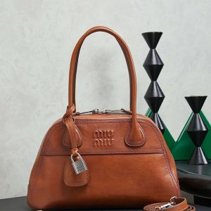 MiuMiu バッグ 大きめ