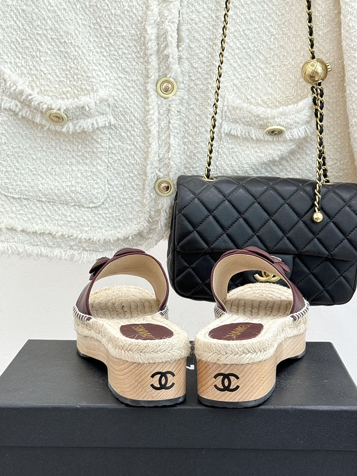 最高級シャネルスーパーコピー CHANEL マトラッセ ジュート サボサンダル ミュール サンダル ワインレッド 2630953 レディース シャネル サンダル - 画像 (5)