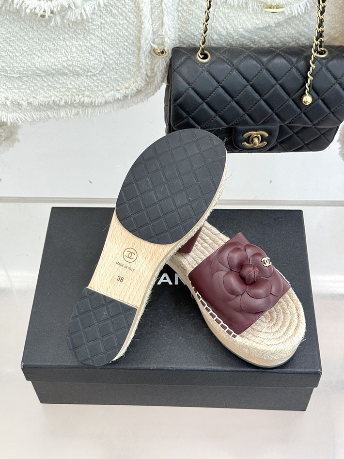 最高級シャネルスーパーコピー CHANEL マトラッセ ジュート サボサンダル ミュール サンダル ワインレッド 2630953 レディース シャネル サンダル - 画像 (2)