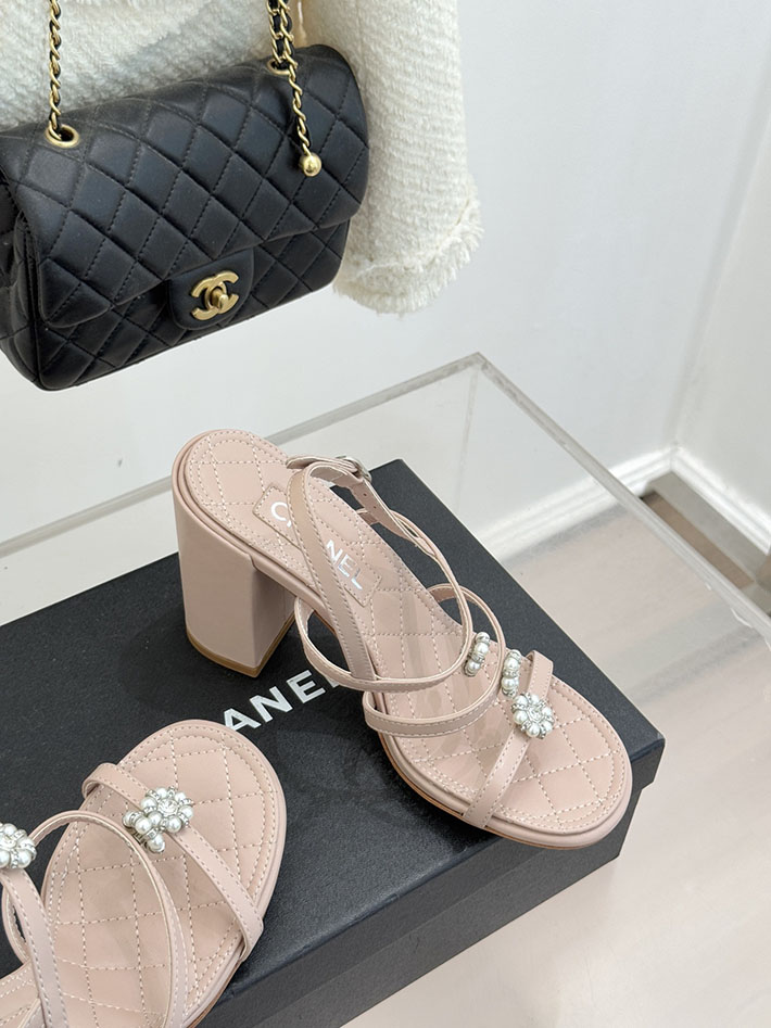 最高級シャネルスーパーコピー CHANEL サンダル 2026年 新作 95mm ラミネート ラムスキン ピンク 2630957 レディース シャネル サンダル - 画像 (6)