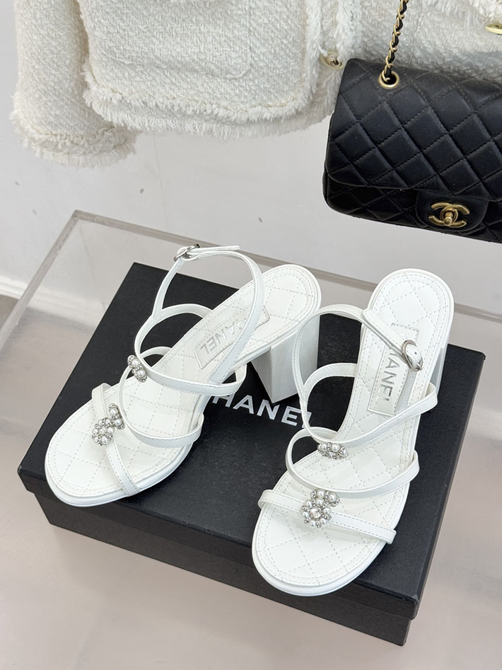 最高級シャネルスーパーコピー CHANEL サンダル 2026年 新作 95mm ラミネート ラムスキン ホワイト 2630958 シャネル サンダル 白 - 画像 (9)