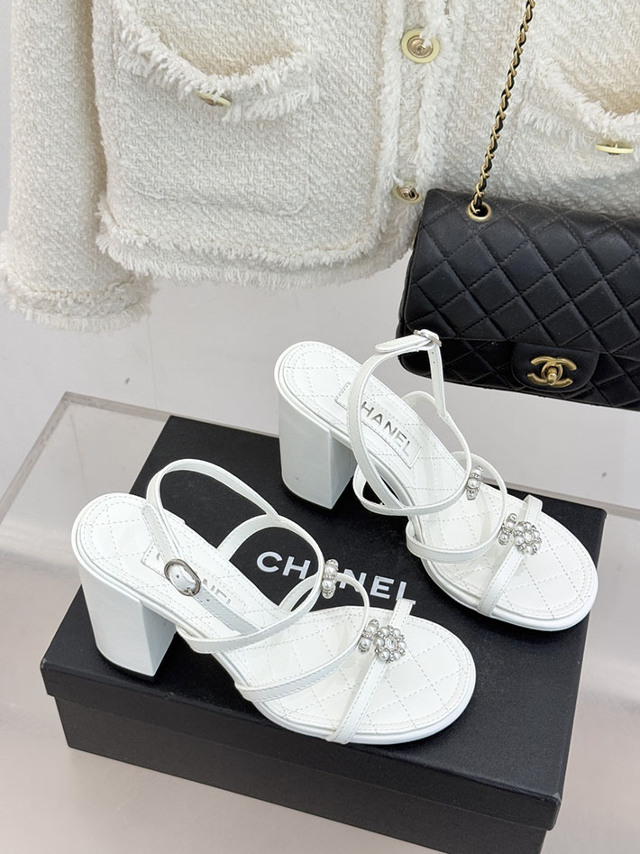 最高級シャネルスーパーコピー CHANEL サンダル 2026年 新作 95mm ラミネート ラムスキン ホワイト 2630958 シャネル サンダル 白 - 画像 (8)