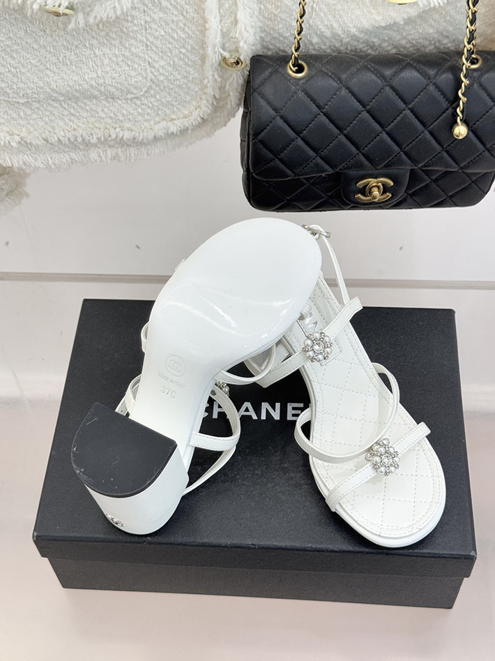 最高級シャネルスーパーコピー CHANEL サンダル 2026年 新作 95mm ラミネート ラムスキン ホワイト 2630958 シャネル サンダル 白 - 画像 (2)