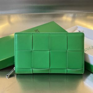 ボッテガ ヴェネタ 財布 緑