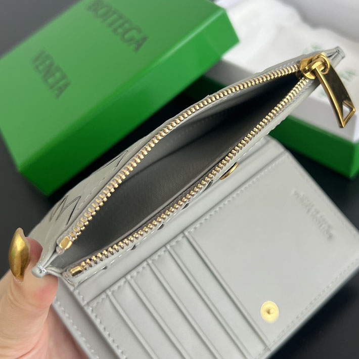 最高級ボッテガコピー Bottega Veneta イントレチャート ミディアム 二つ折りウォレット パラキート 749940VCPP21556 ボッテガ 財布 メンズ 人気 - 画像 (4)