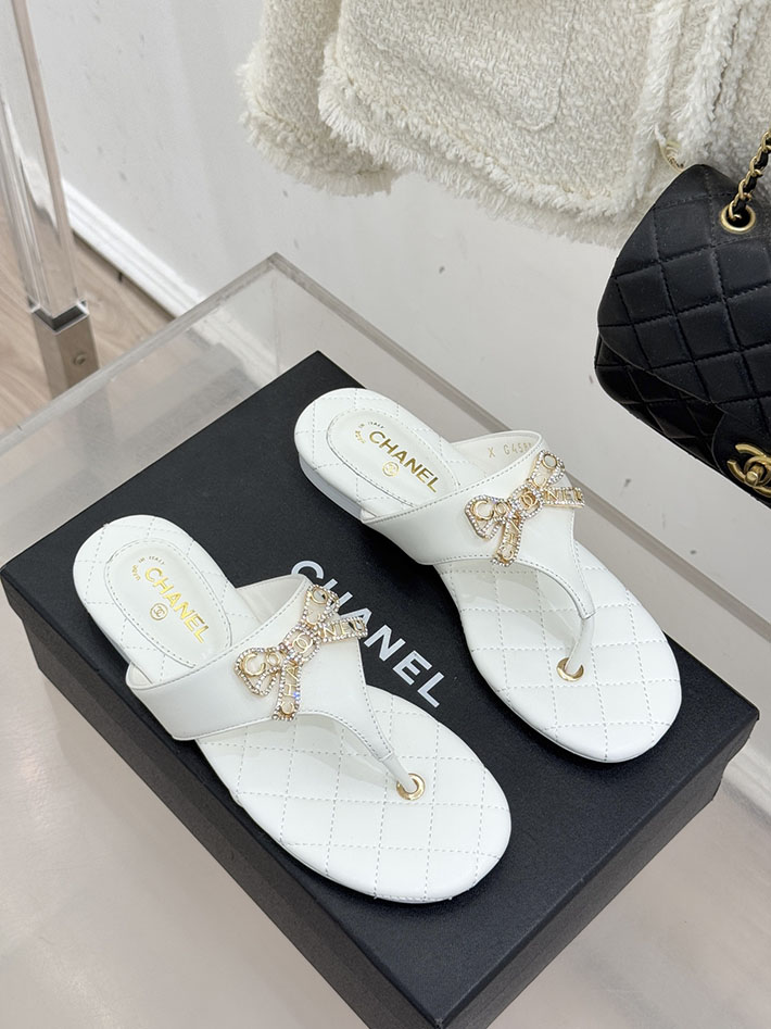 最高級シャネルスーパーコピー CHANEL 人気 ビーチサンダル ラムスキン 2026年春夏 新作 ホワイト 2630978 シャネル 靴 ビーチサンダル - 画像 (8)
