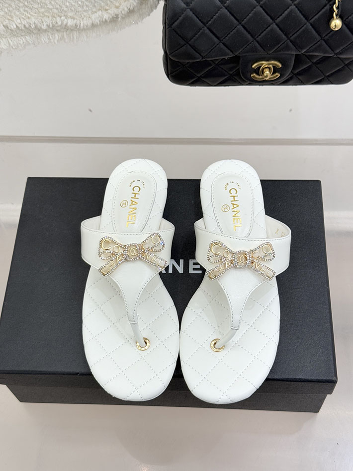 最高級シャネルスーパーコピー CHANEL 人気 ビーチサンダル ラムスキン 2026年春夏 新作 ホワイト 2630978 シャネル 靴 ビーチサンダル - 画像 (7)