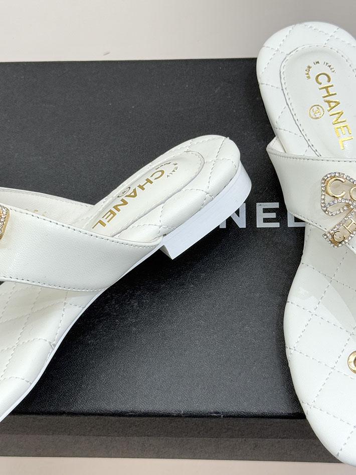 最高級シャネルスーパーコピー CHANEL 人気 ビーチサンダル ラムスキン 2026年春夏 新作 ホワイト 2630978 シャネル 靴 ビーチサンダル - 画像 (5)