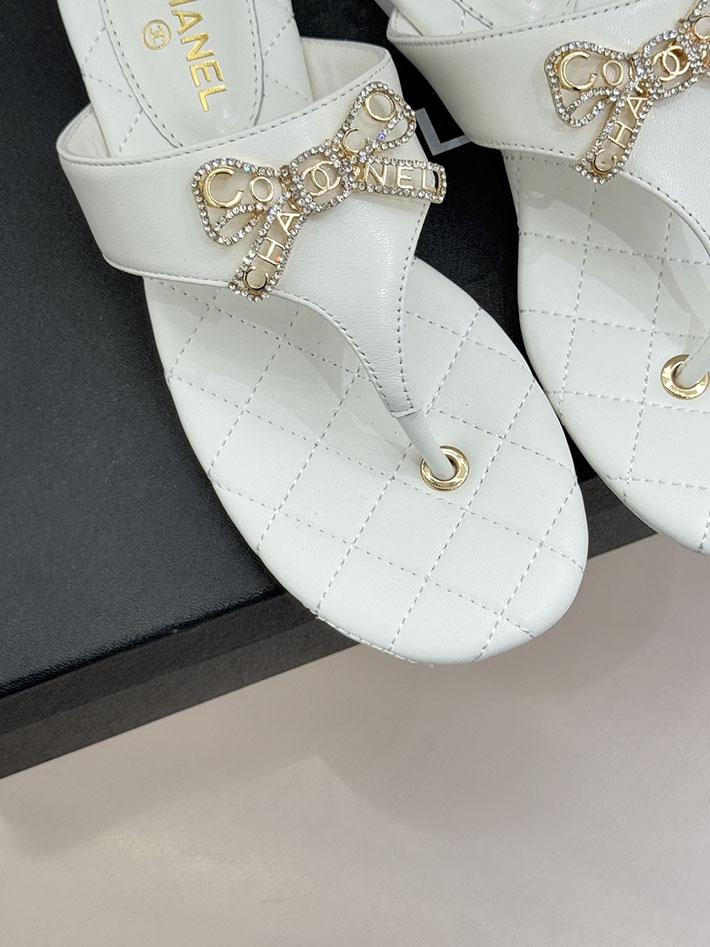 最高級シャネルスーパーコピー CHANEL 人気 ビーチサンダル ラムスキン 2026年春夏 新作 ホワイト 2630978 シャネル 靴 ビーチサンダル - 画像 (4)