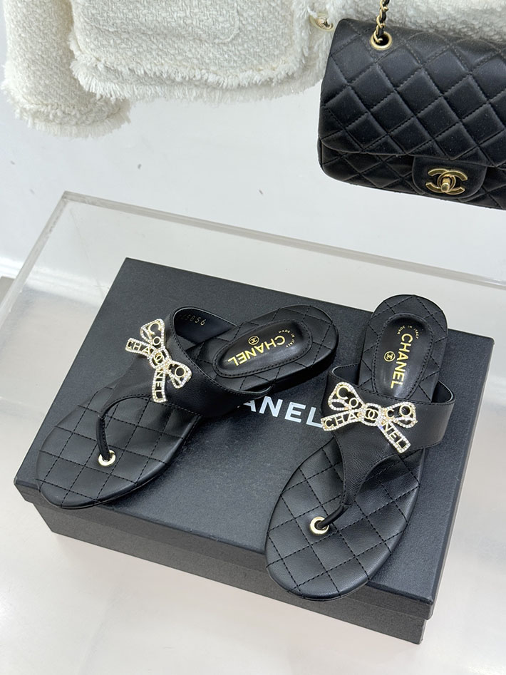 最高級シャネルスーパーコピー CHANEL 人気 ビーチサンダル ラムスキン 2026年春夏 新作 ブラック 2630980 シャネル 靴 レディース 人気 - 画像 (9)