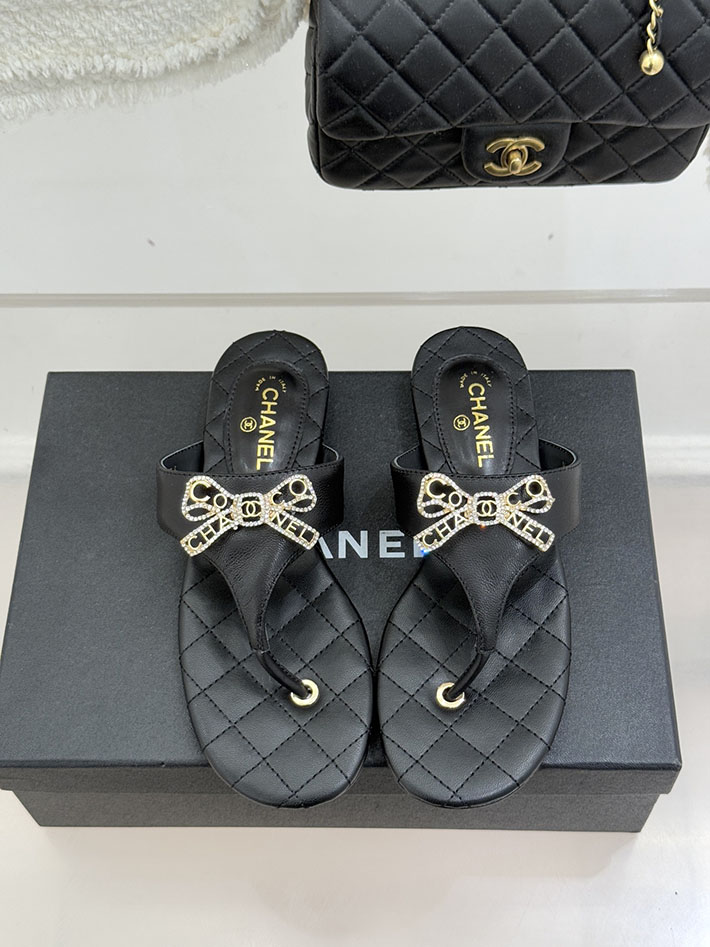 最高級シャネルスーパーコピー CHANEL 人気 ビーチサンダル ラムスキン 2026年春夏 新作 ブラック 2630980 シャネル 靴 レディース 人気 - 画像 (7)