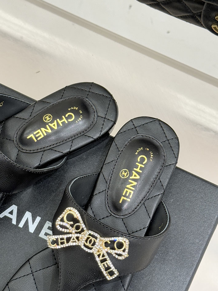 最高級シャネルスーパーコピー CHANEL 人気 ビーチサンダル ラムスキン 2026年春夏 新作 ブラック 2630980 シャネル 靴 レディース 人気 - 画像 (3)