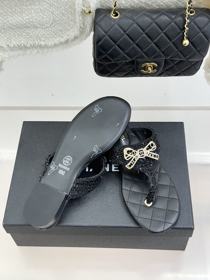 最高級シャネルスーパーコピー CHANEL 人気 ビーチサンダル ラムスキン 2026年春夏 新作 ブラック 2630982 シャネル 靴 サンダル - 画像 (2)
