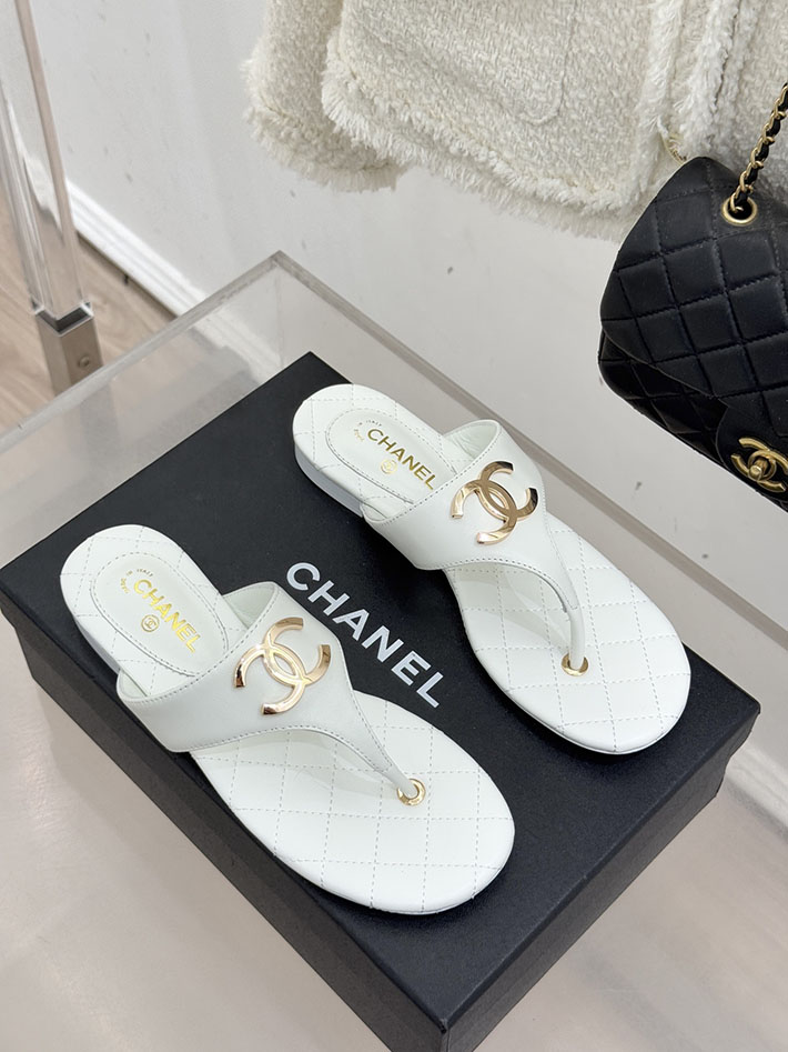 最高級シャネルスーパーコピー CHANEL ココマーク トングサンダル ラムスキン 2026年春夏 新作 ホワイト 2630983 シャネル トングサンダル - 画像 (9)