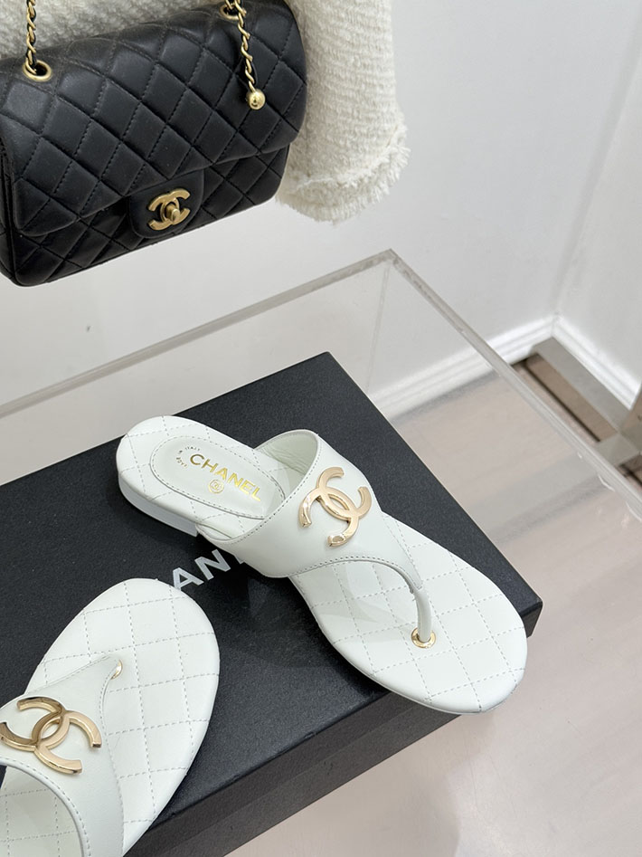 最高級シャネルスーパーコピー CHANEL ココマーク トングサンダル ラムスキン 2026年春夏 新作 ホワイト 2630983 シャネル トングサンダル - 画像 (7)