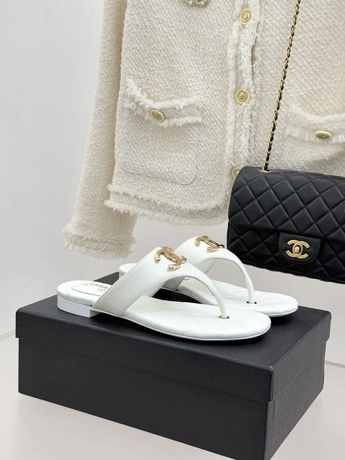 最高級シャネルスーパーコピー CHANEL ココマーク トングサンダル ラムスキン 2026年春夏 新作 ホワイト 2630983 シャネル トングサンダル - 画像 (5)