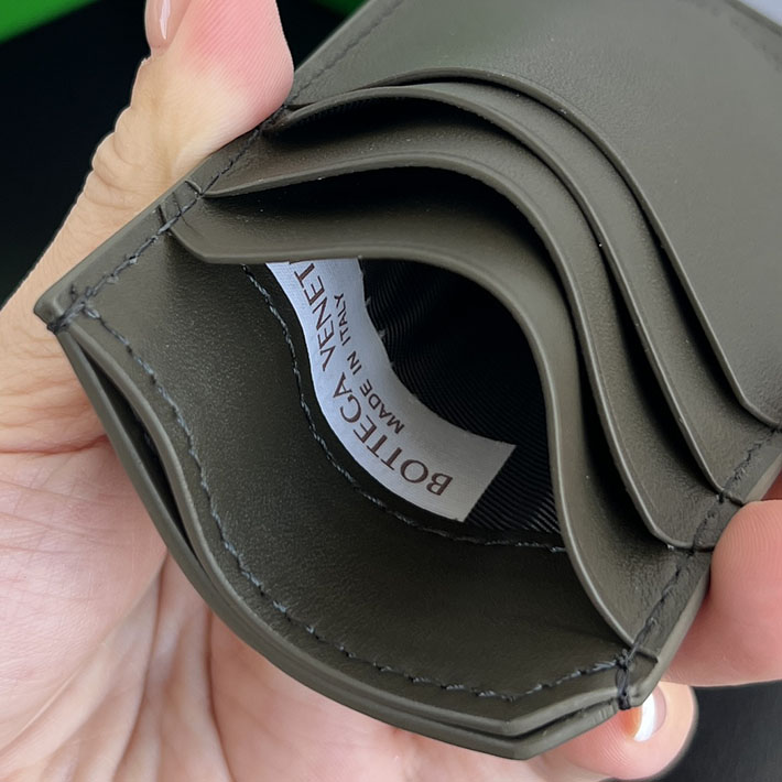 最高級ボッテガコピー Bottega Veneta イントレチャート ピッコロ バーティカル カードケース キャンピング 796963V4LQ13207 ボッテガ カードケース 人気 - 画像 (3)