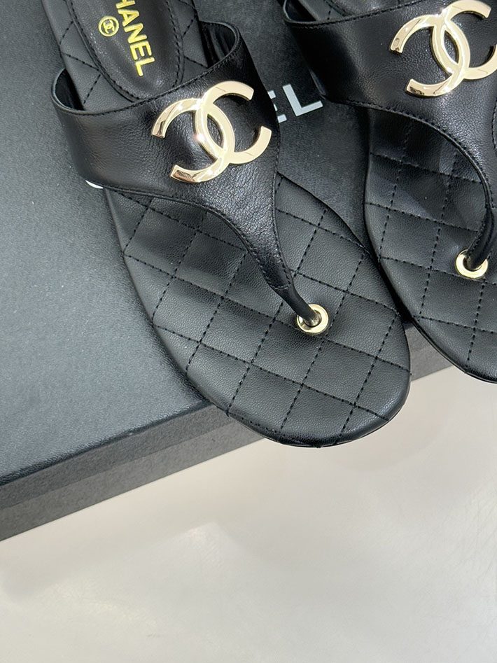 最高級シャネルスーパーコピー CHANEL ココマーク トングサンダル ラムスキン 2026年春夏 新作 ブラック 2630984 シャネル 靴 アウトレット - 画像 (4)