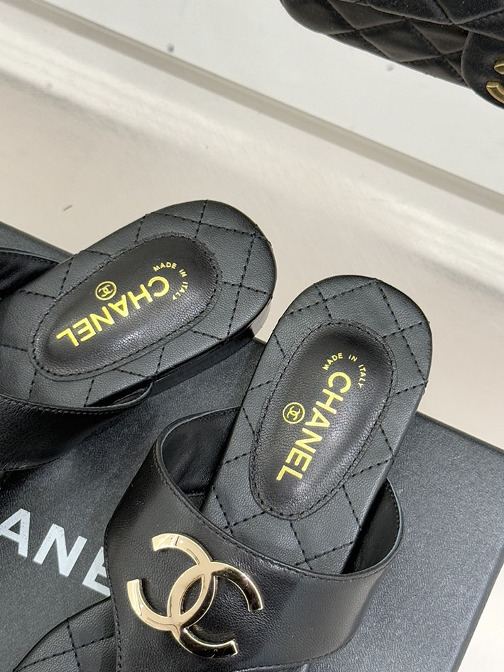 最高級シャネルスーパーコピー CHANEL ココマーク トングサンダル ラムスキン 2026年春夏 新作 ブラック 2630984 シャネル 靴 アウトレット - 画像 (3)