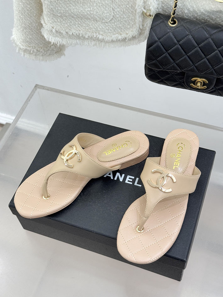 最高級シャネルスーパーコピー CHANEL ココマーク トングサンダル ラムスキン 2026年春夏 新作 ベージュ 2630985 シャネル 靴 レディース 人気 - 画像 (9)