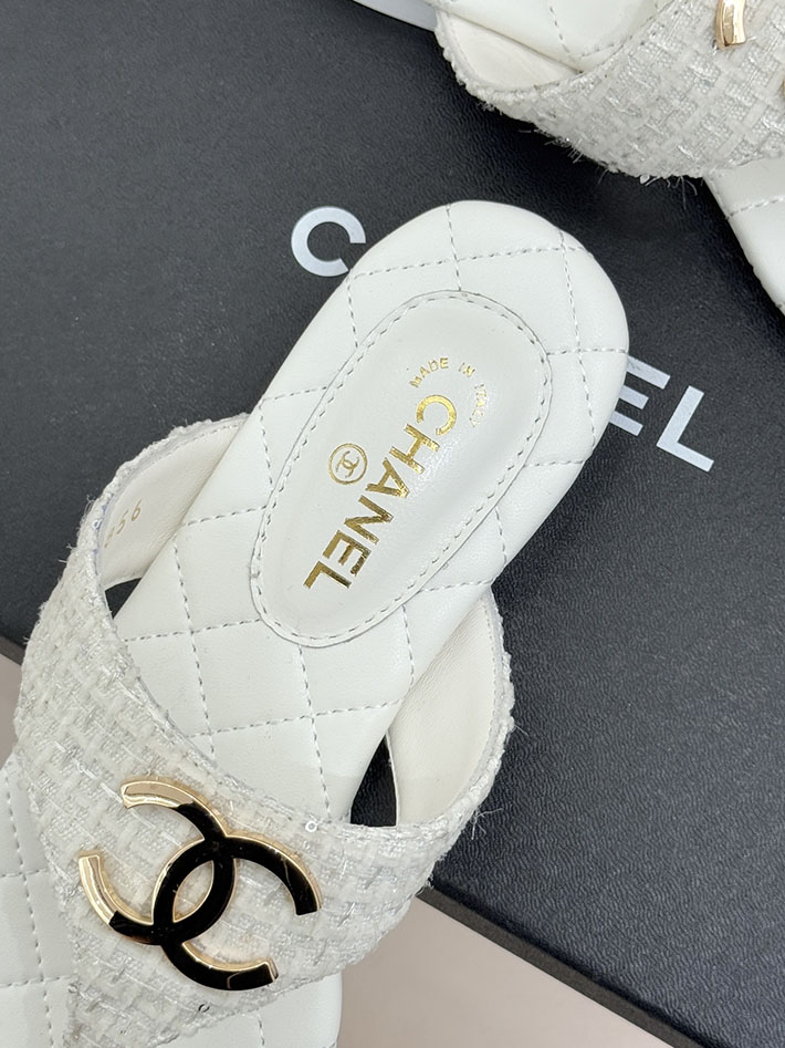 最高級シャネルスーパーコピー CHANEL ココマーク トングサンダル ラムスキン 2026年春夏 新作 ホワイト 2630986 シャネル風サンダル - 画像 (3)