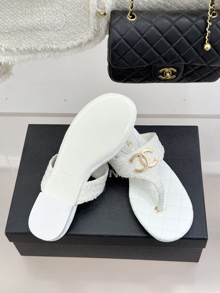 最高級シャネルスーパーコピー CHANEL ココマーク トングサンダル ラムスキン 2026年春夏 新作 ホワイト 2630986 シャネル風サンダル - 画像 (2)