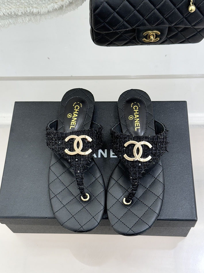 最高級シャネルスーパーコピー CHANEL ココマーク トングサンダル ラムスキン 2026年春夏 新作 ブラック 2630987 シャネル新作サンダル - 画像 (8)