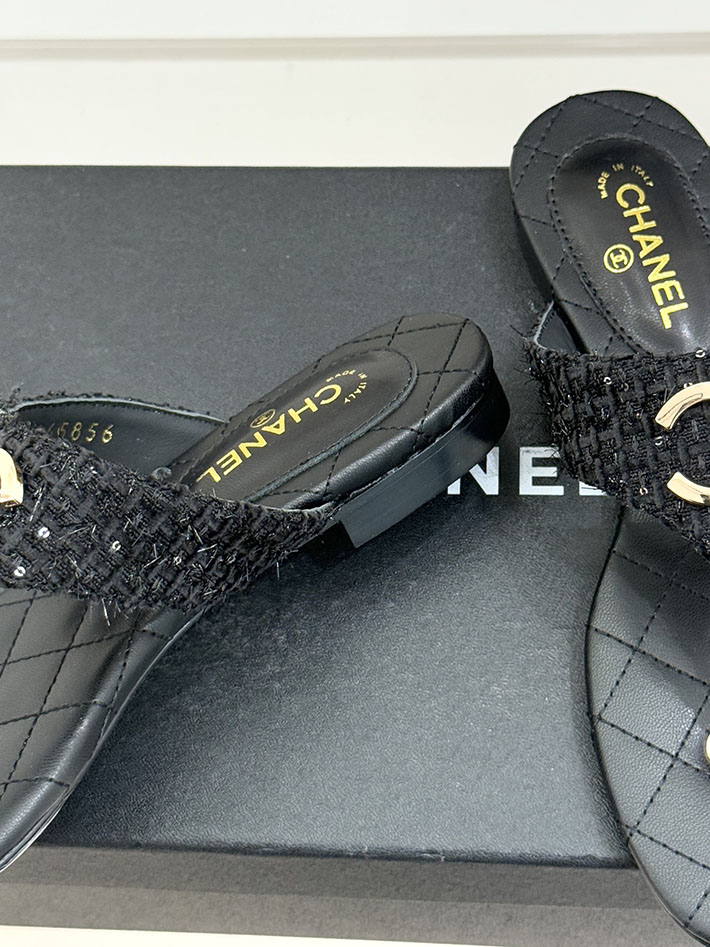 最高級シャネルスーパーコピー CHANEL ココマーク トングサンダル ラムスキン 2026年春夏 新作 ブラック 2630987 シャネル新作サンダル - 画像 (3)