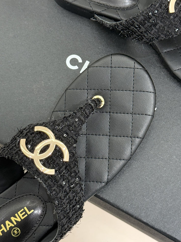 最高級シャネルスーパーコピー CHANEL ココマーク トングサンダル ラムスキン 2026年春夏 新作 ブラック 2630987 シャネル新作サンダル - 画像 (2)