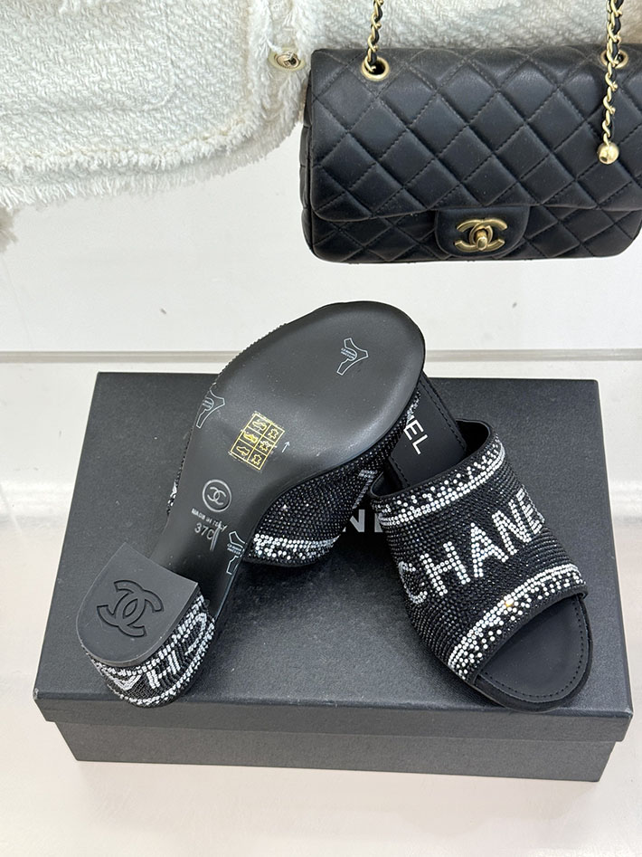 最高級シャネルスーパーコピー CHANEL ココマーク ミュール サンダル ストラス 2026年春夏 新作 ブラック 2630988 シャネル 靴 サンダル - 画像 (2)