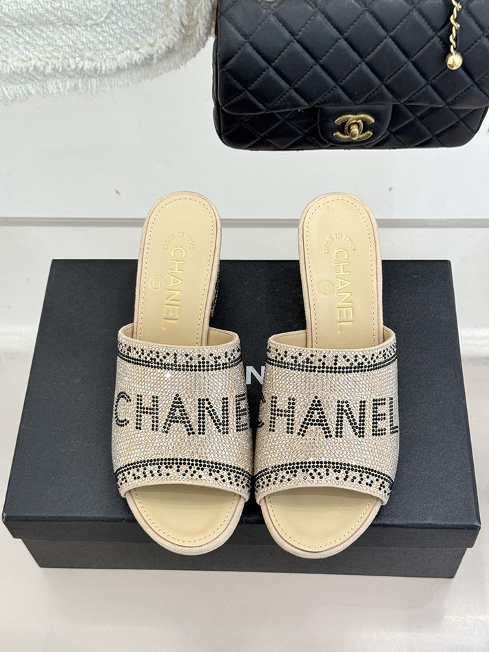 最高級シャネルスーパーコピー CHANEL ココマーク ミュール サンダル ストラス 2026年春夏 新作 ベージュ 2630990 シャネル サンダル レディース - 画像 (7)